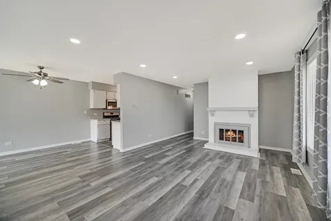 103 Red Barn Road Matteson IL 60443