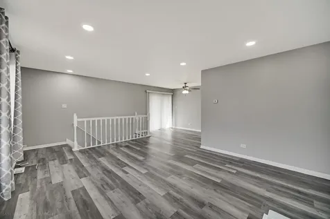 103 Red Barn Road Matteson IL 60443