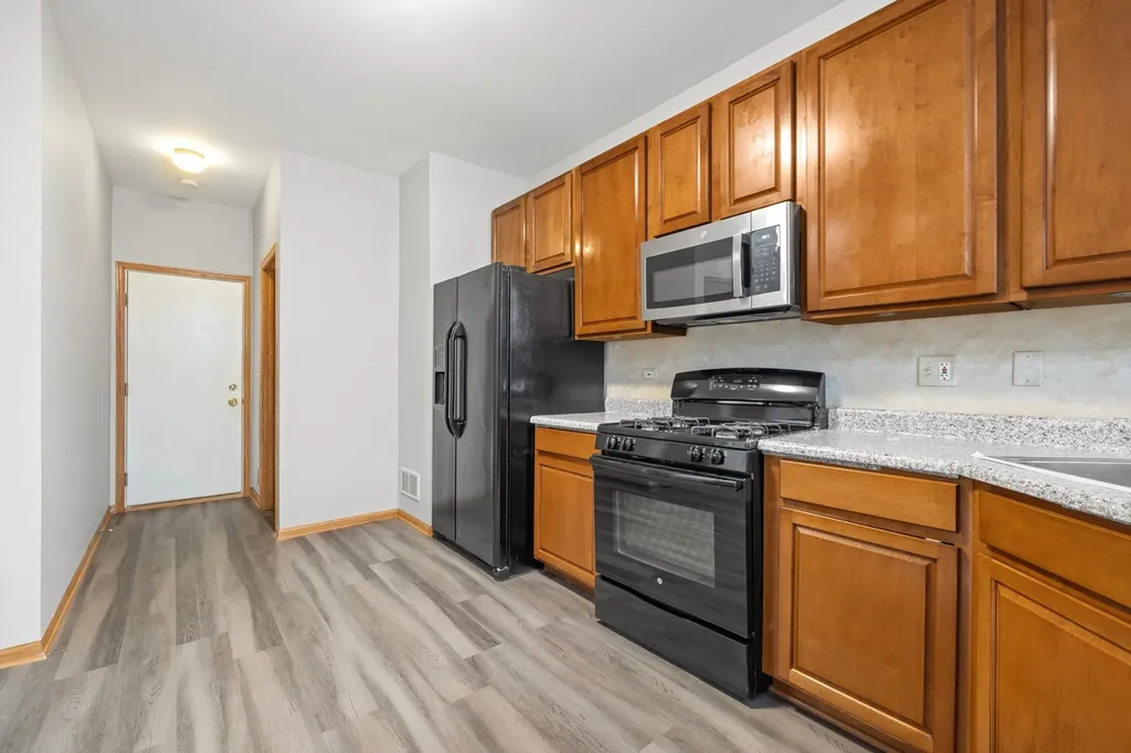 2247 Stoughton Drive Aurora IL 60502