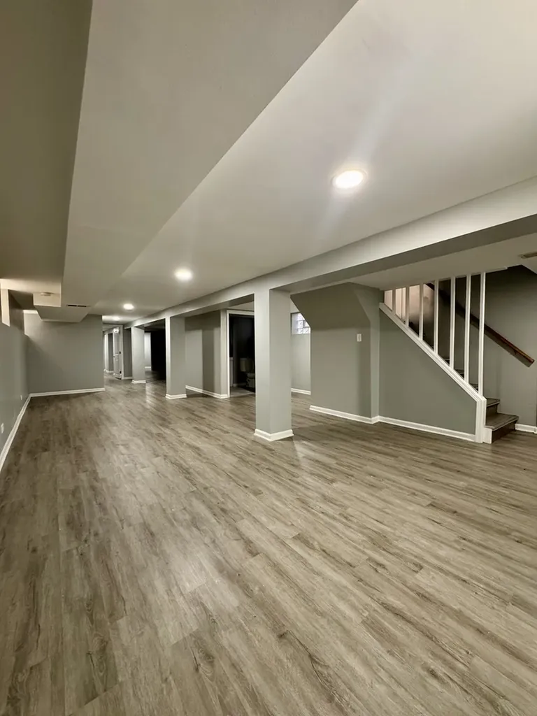 1102 West 111th Street Chicago IL 60643