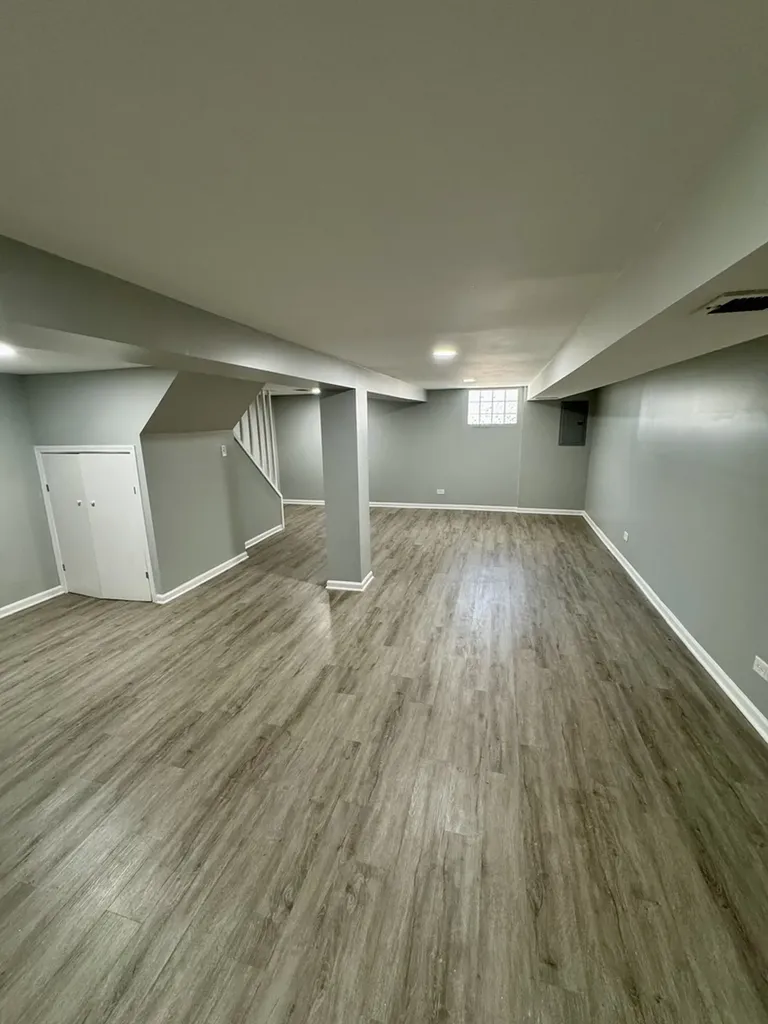 1102 West 111th Street Chicago IL 60643