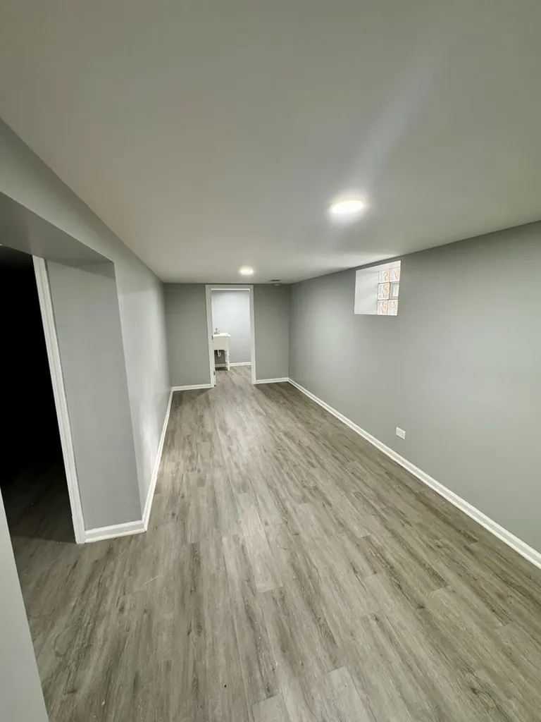 1102 West 111th Street Chicago IL 60643