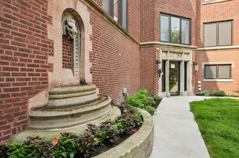 1331 West Estes Avenue Chicago IL 60626