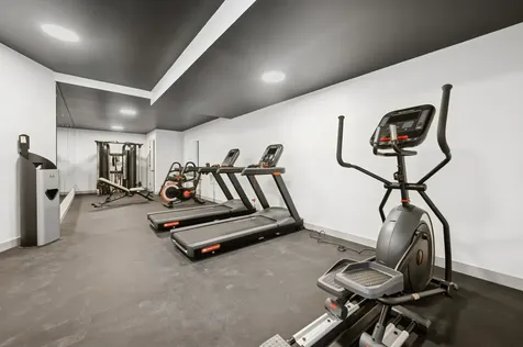 1331 West Estes Avenue Chicago IL 60626