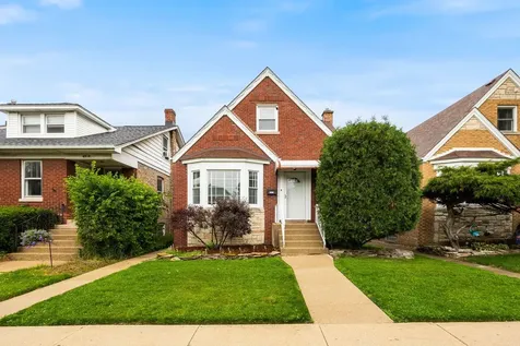 4914 West Warwick Avenue Chicago IL 60641