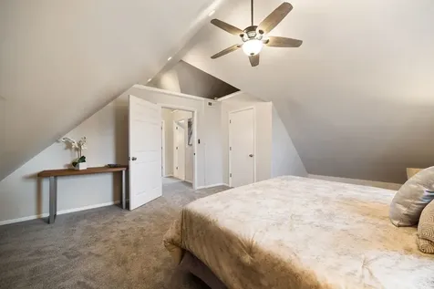 4914 West Warwick Avenue Chicago IL 60641