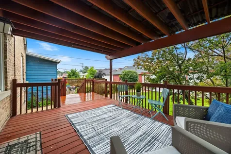 4914 West Warwick Avenue Chicago IL 60641