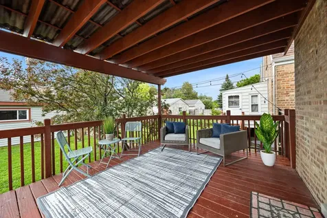 4914 West Warwick Avenue Chicago IL 60641