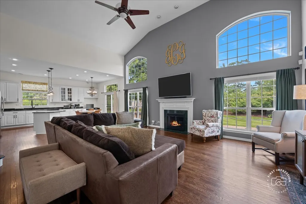 1512 Hammer Creek Court Naperville IL 60563