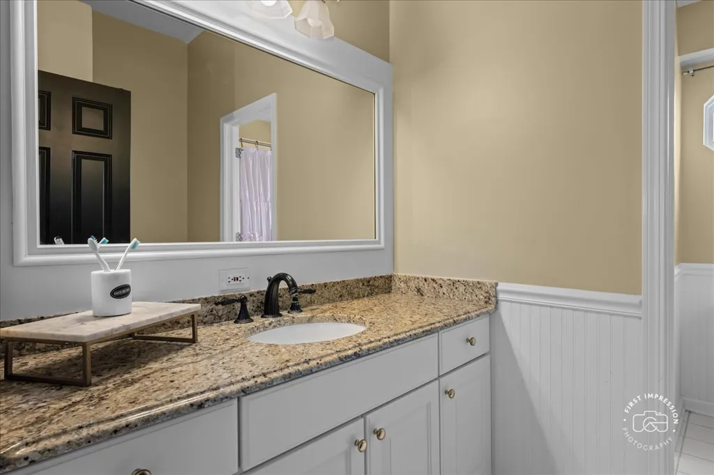1512 Hammer Creek Court Naperville IL 60563