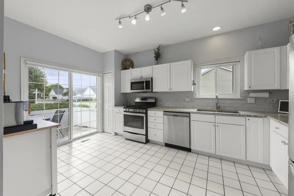 21028 West Snowberry Lane E Plainfield IL 60544