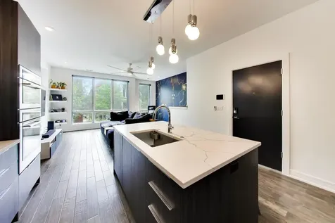 3740 North Clifton Avenue Chicago IL 60613