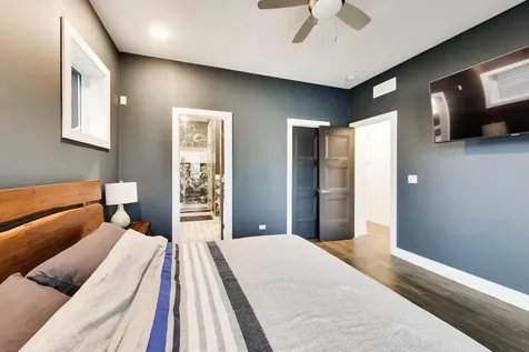 3740 North Clifton Avenue Chicago IL 60613