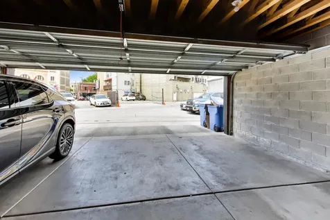 3740 North Clifton Avenue Chicago IL 60613