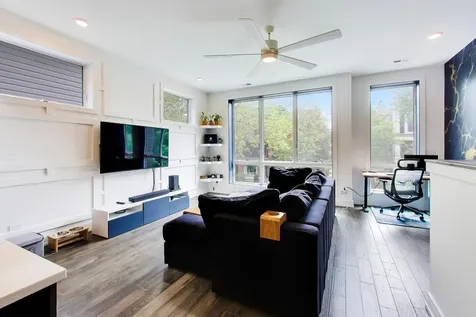 3740 North Clifton Avenue Chicago IL 60613