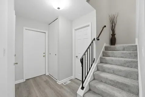 731 Shoreline Circle Schaumburg IL 60194