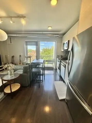 2407 West Eastwood Avenue Chicago IL 60625