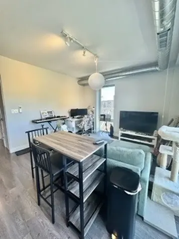2407 West Eastwood Avenue Chicago IL 60625