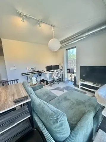 2407 West Eastwood Avenue Chicago IL 60625