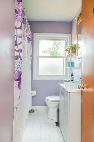 204 North Elroy Avenue Bartlett IL 60103