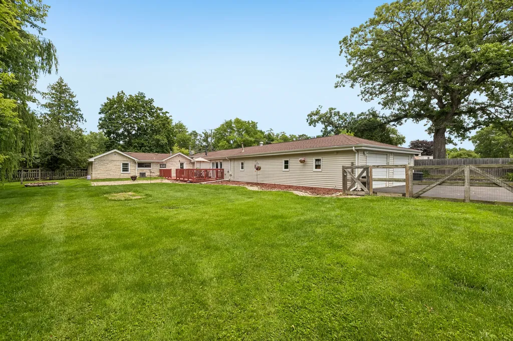 26735 West Il Route 173 Antioch IL 60002