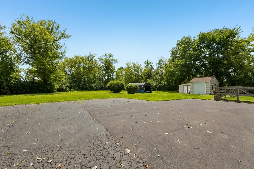 26735 West Il Route 173 Antioch IL 60002