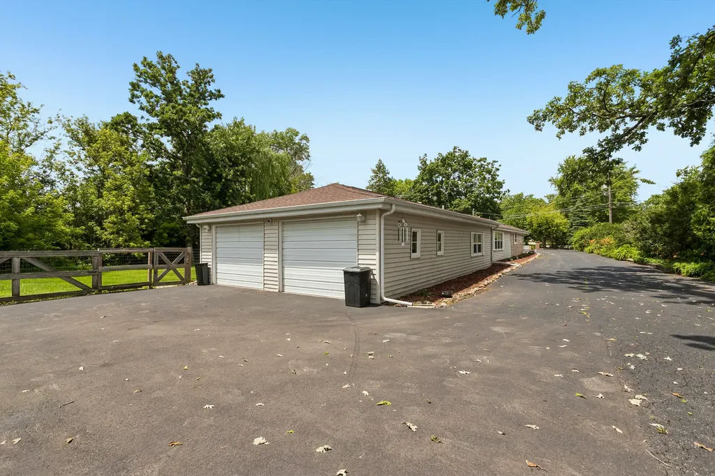 26735 West Il Route 173 Antioch IL 60002