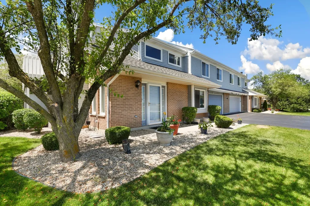 5602 West Von Avenue Monee IL 60449