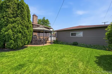 754 North Michigan Street Elmhurst IL 60126