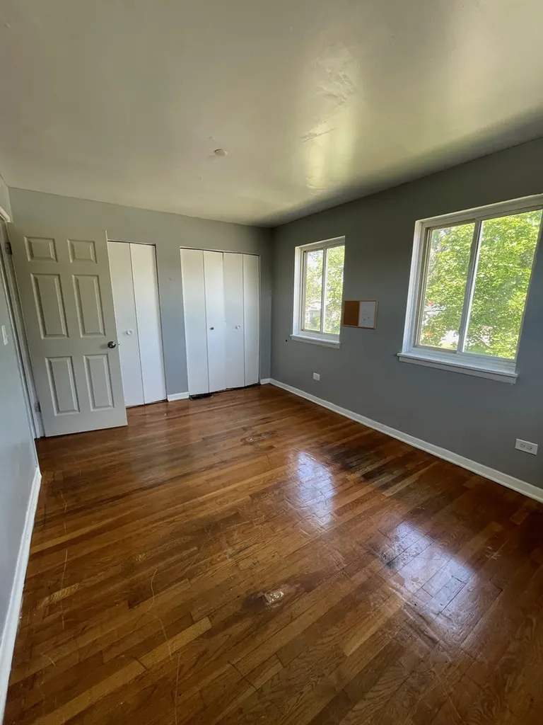 9258 South Parnell Avenue Chicago IL 60620