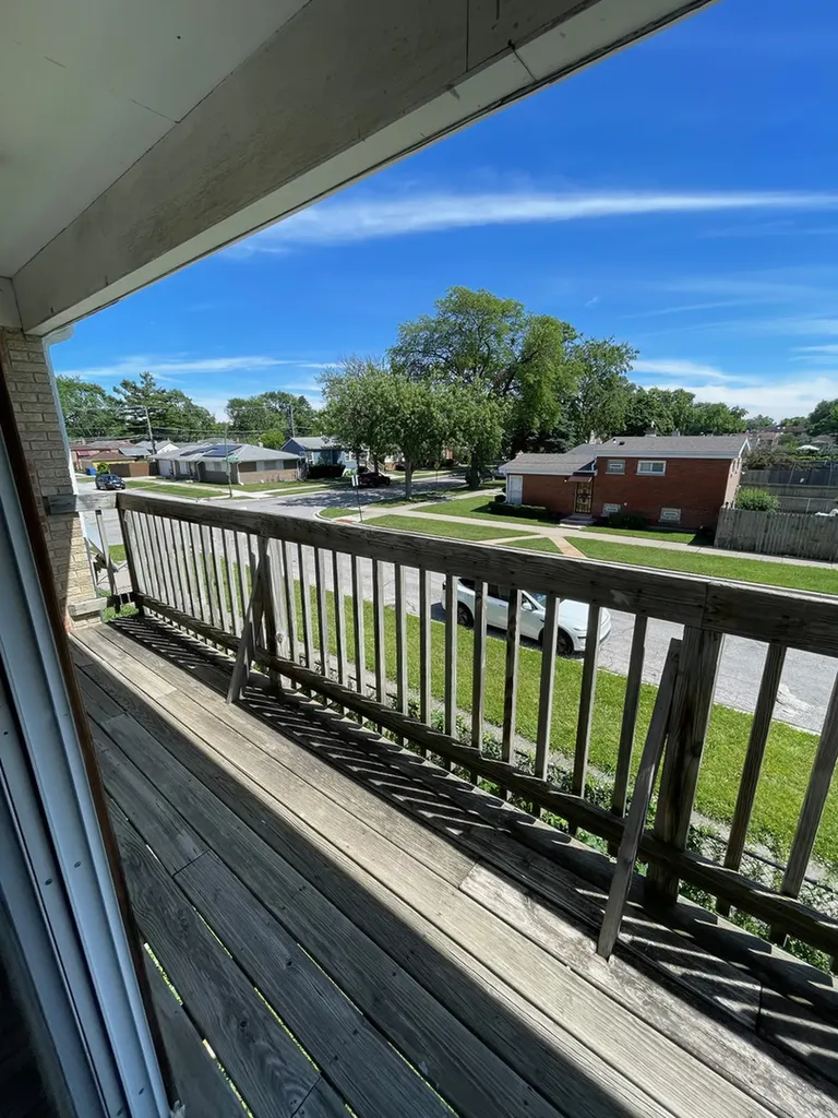 9258 South Parnell Avenue Chicago IL 60620