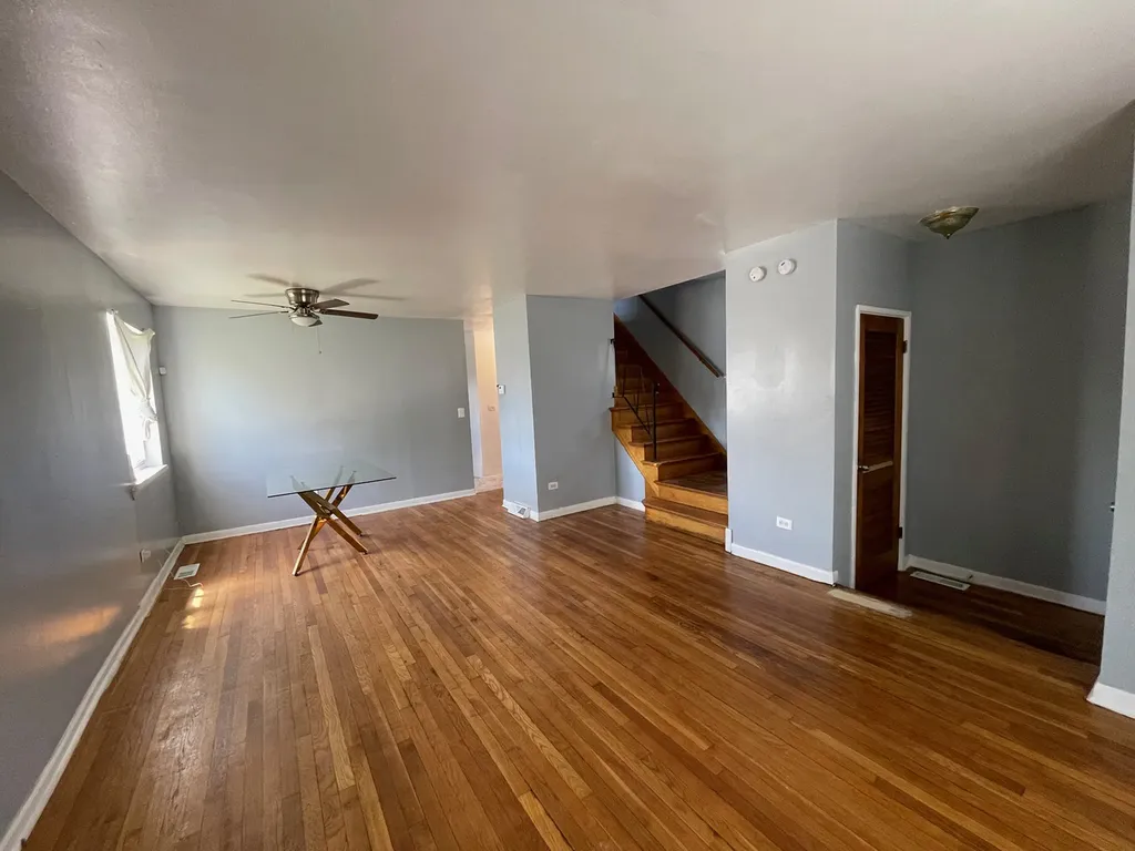 9258 South Parnell Avenue Chicago IL 60620