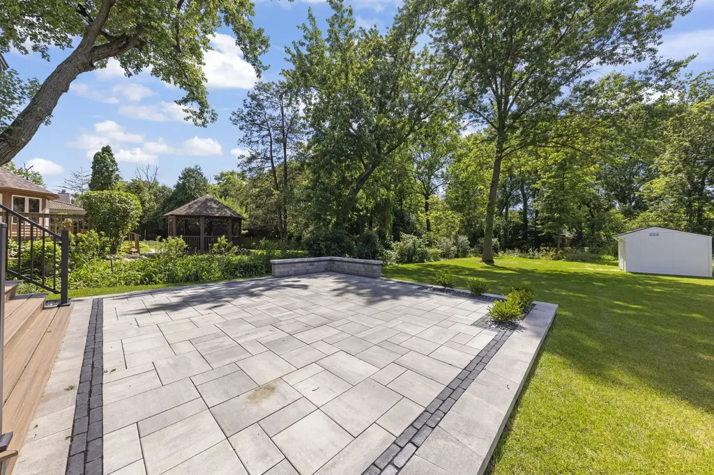 3614 Fairview Avenue Downers Grove IL 60515