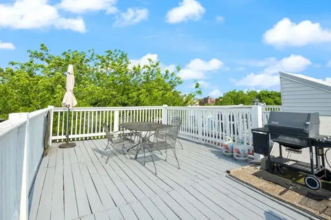 3456 North Janssen Avenue Chicago IL 60657