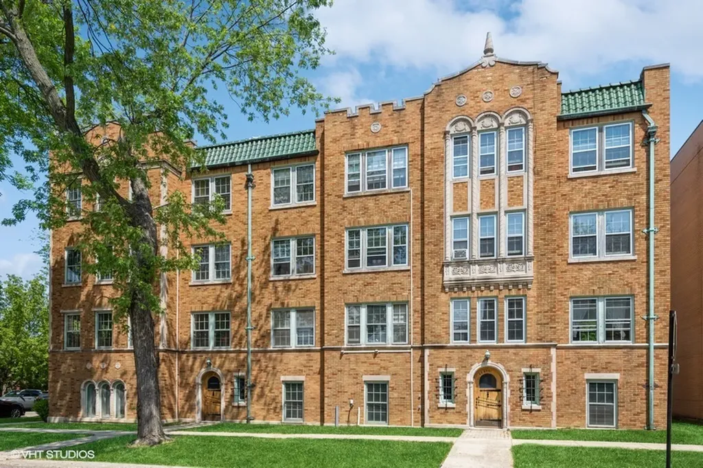 6885 North Overhill Avenue Chicago IL 60631
