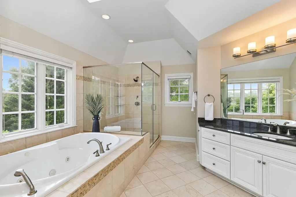 3S412 Saddle Ridge Court Warrenville IL 60555