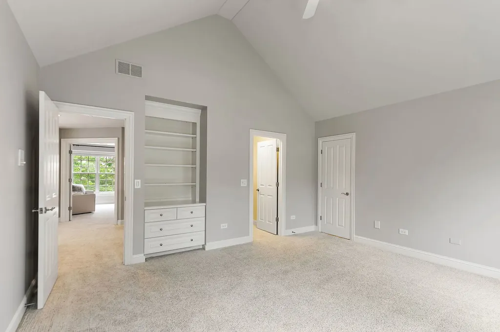 3S412 Saddle Ridge Court Warrenville IL 60555