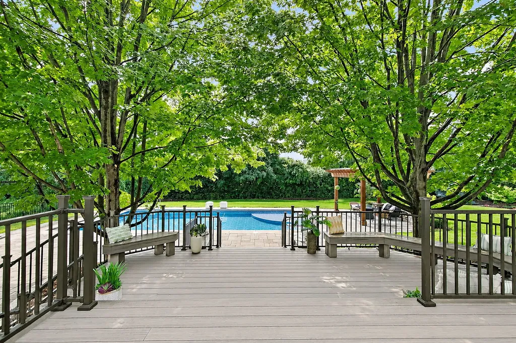 3S412 Saddle Ridge Court Warrenville IL 60555