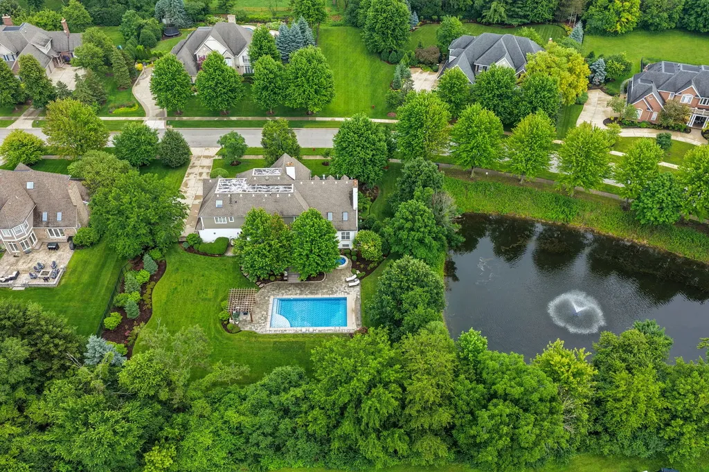 3S412 Saddle Ridge Court Warrenville IL 60555