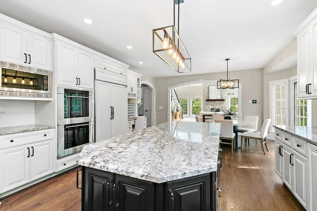 3S412 Saddle Ridge Court Warrenville IL 60555