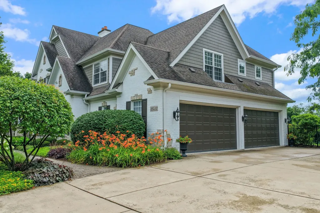 3S412 Saddle Ridge Court Warrenville IL 60555