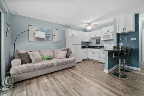 53 Oak Hill Colony Street Fox Lake IL 60020