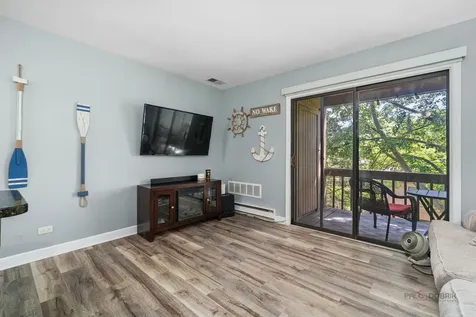 53 Oak Hill Colony Street Fox Lake IL 60020