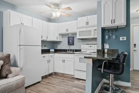 53 Oak Hill Colony Street Fox Lake IL 60020