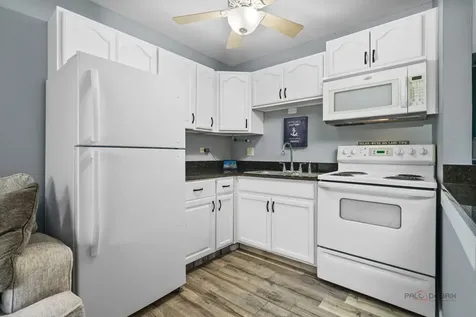 53 Oak Hill Colony Street Fox Lake IL 60020