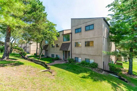 53 Oak Hill Colony Street Fox Lake IL 60020