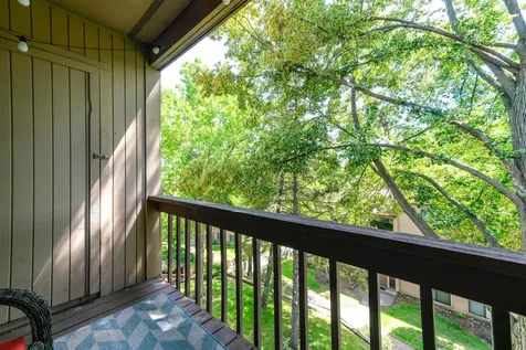 53 Oak Hill Colony Street Fox Lake IL 60020