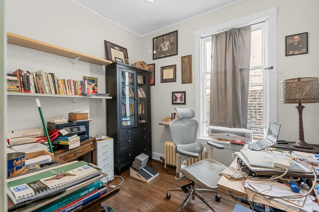 2230 West Leland Avenue Chicago IL 60625