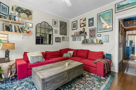 2230 West Leland Avenue Chicago IL 60625