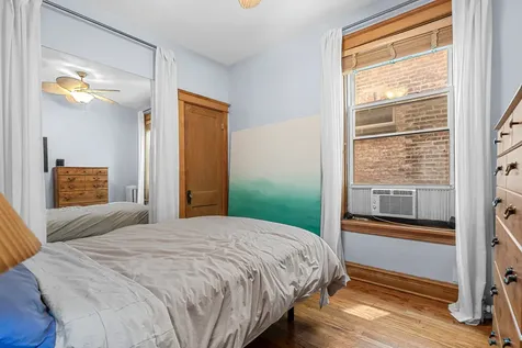 2230 West Leland Avenue Chicago IL 60625